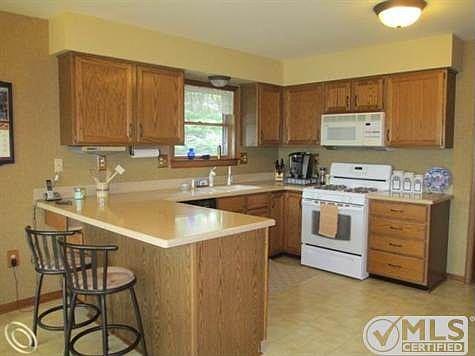 12646 Ann Lynn - Kitchen.jpg