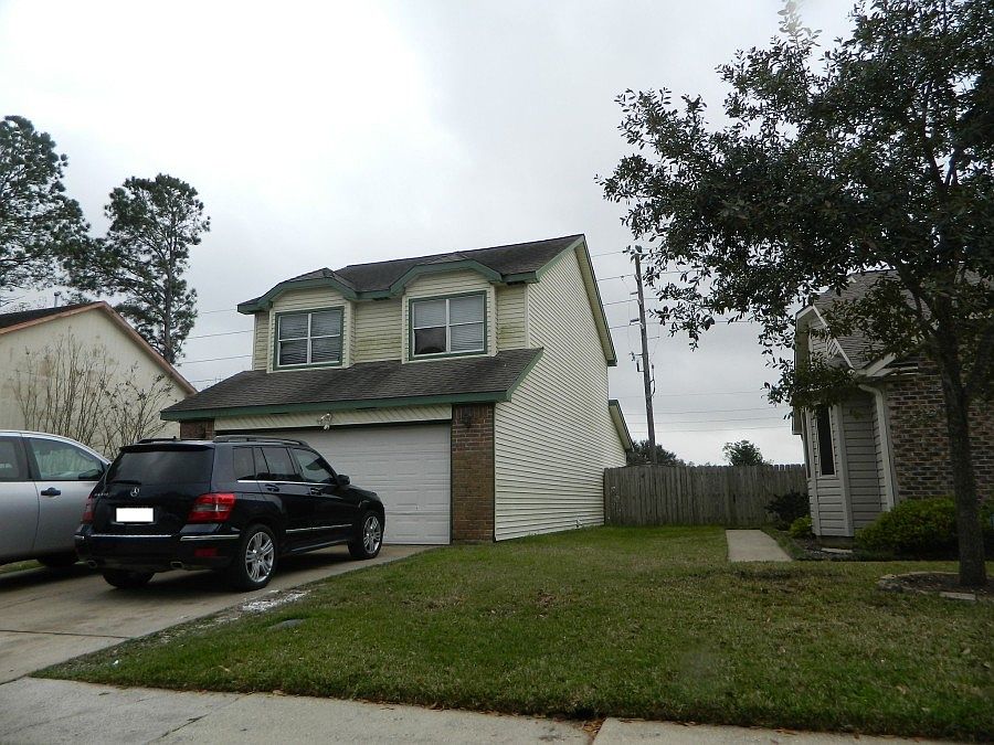 2nd image of 13619 Lynnville Dr