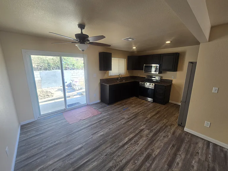 5539 Santa Margarita St — Photo 7