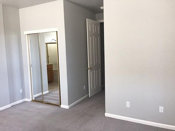 3rd image of 226 Oxburough Dr
