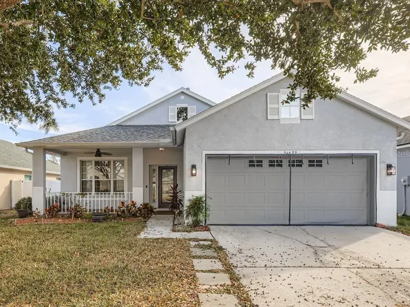 24622 Siena Dr, Lutz, FL 33559