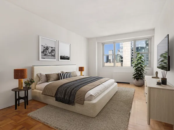 300 East 40th Street image 6 of 16