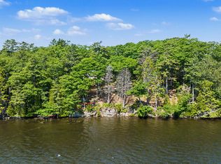 2 Kennebec Cir, Bath, ME 04530