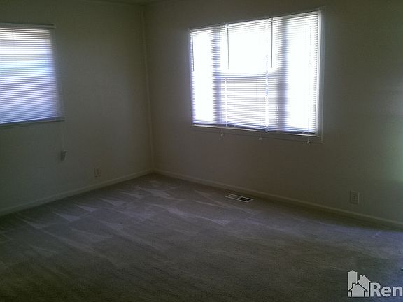 4th image of 2462 N Goodlet Ave