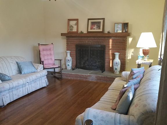 3rd image of 11518 Leehigh Dr