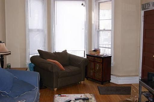 2nd image of 3915 N Marshfield Ave #1