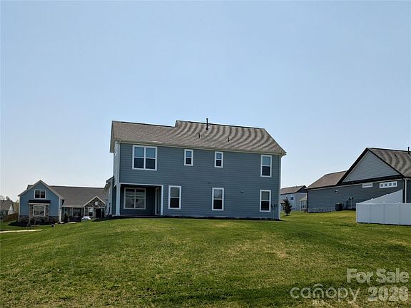 2nd image of 2069 Fordhill St
