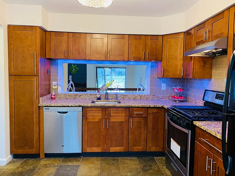 3002 Cricket Cir — Photo 4