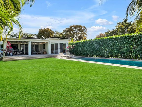 4th image of 540 SW 27th Rd