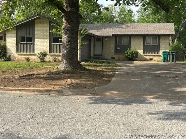 135 W Mill Ave, Sapulpa, OK 74066