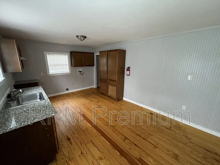 3647 Mission Dr — Photo 8