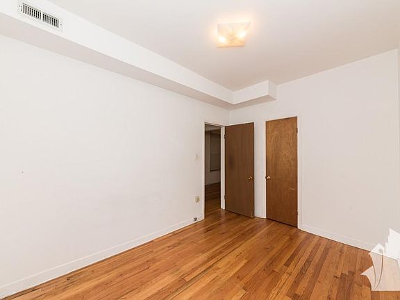 5th image of 1509 W Barry Ave #1507-3