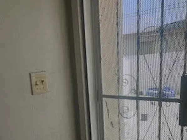 676 E 115th St, Los Angeles, CA 90059