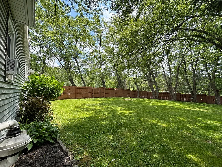 1051 Mill Rd — Photo 24
