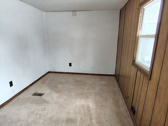 4th image of 211 Veitch St #S8