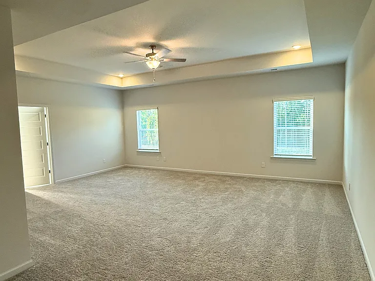 11053 Valmont Way — Photo 28