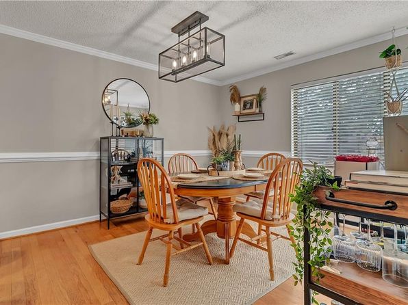 3032 Cape Henry Ct, Virginia Beach, VA 23451