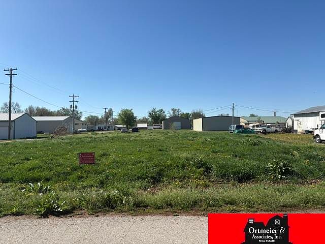 2nd image of 351 9th St