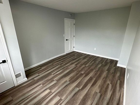 5th image of 521 Underhill Ave #C