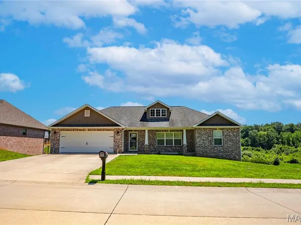 1945 Williamsburg Dr, Cape Girardeau, MO 63701