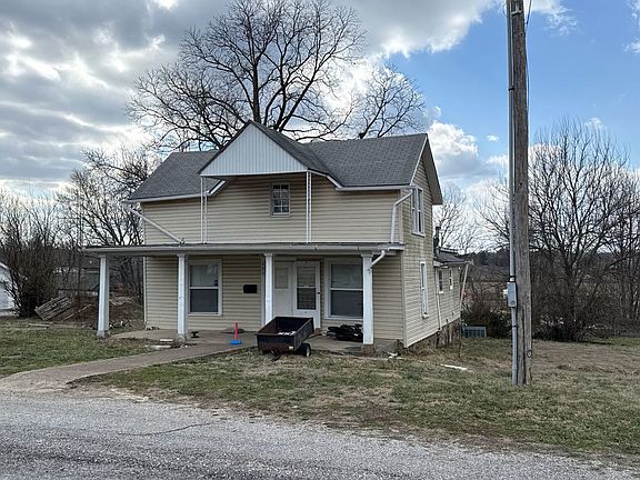 2nd image of 406 N Garfield St