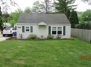 2157 S Broadway St, Green Bay, WI 54304