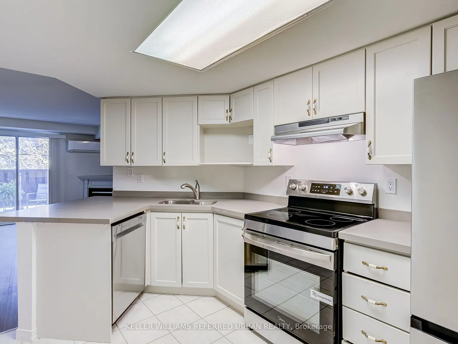 3499 Upper Middle Rd — Photo 3