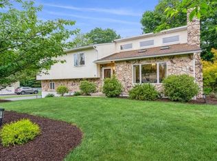 9 Farmstead Rd, New Windsor, NY 12553