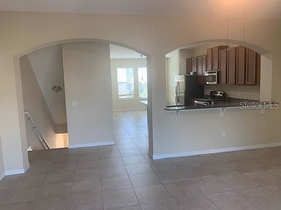 5th image of 850 Callista Cay Loop
