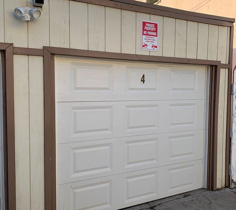 2nd image of 4521 Park Blvd #9411529