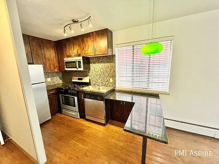 59 N Ogden St #10 — Photo 57
