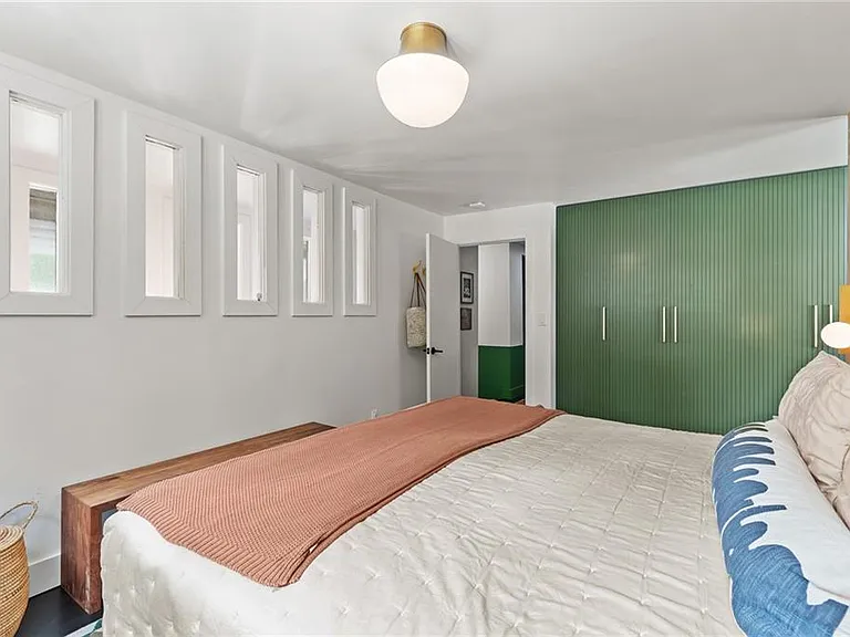 3252 W Roxboro Rd NE — Photo 29