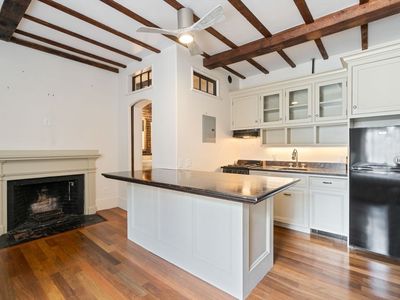 51 Hancock St APT 11, Boston, MA, 02114