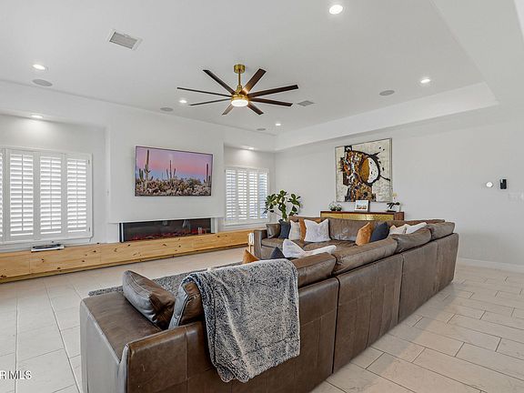 5th image of 701 Birmingham Pl