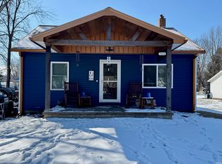 106 E Vine St, Patoka, IN 47666