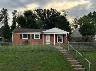 281 Elkin Cir, Waynesboro, VA 22980