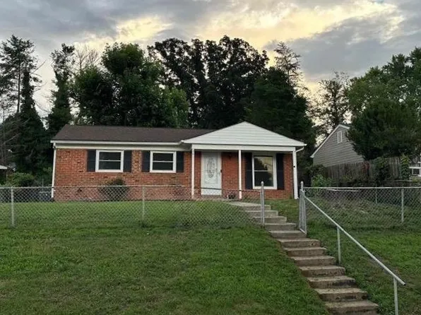 281 Elkin Cir, Waynesboro, VA 22980