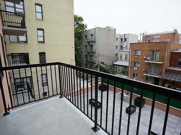 5th image of 31-77 37th St #D3