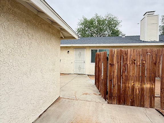 3rd image of 13357 Mohawk Rd APT A