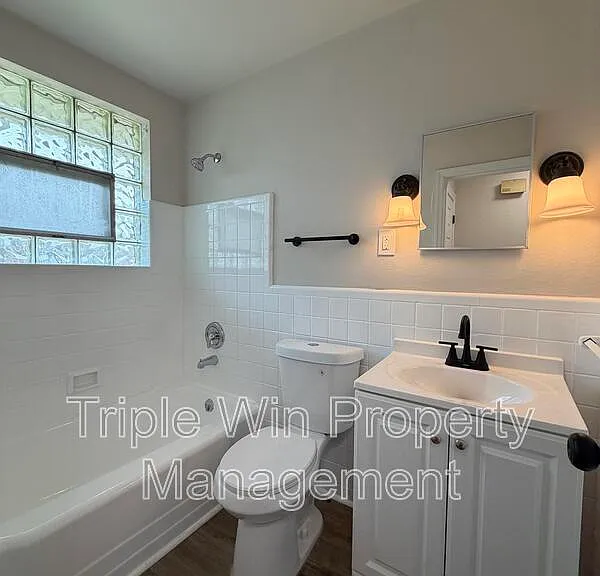 937 Chain Of Rocks Dr — Photo 20