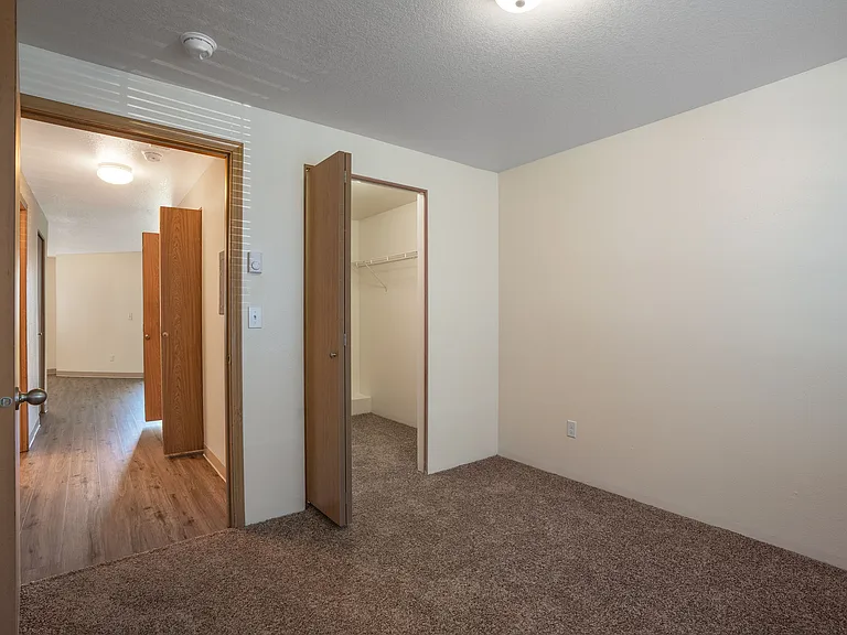 2 bed, 1 bath