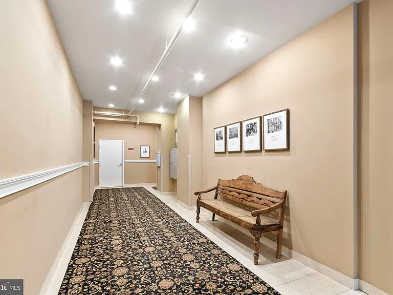 104 N 2nd St #200 — Photo 30