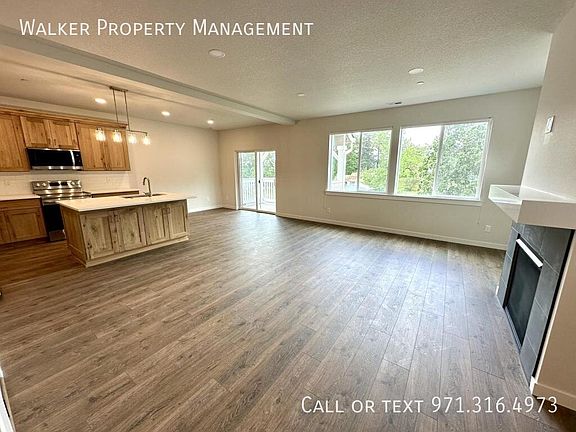 4th image of 1019 E Rork Ct