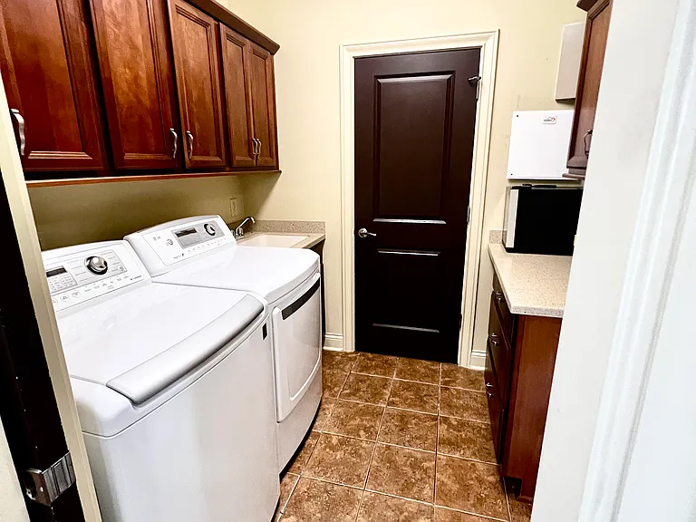 2105 N Meridian St #301 — Photo 19