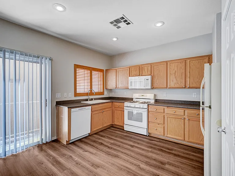 9909 Wingate Creek Ct — Photo 33