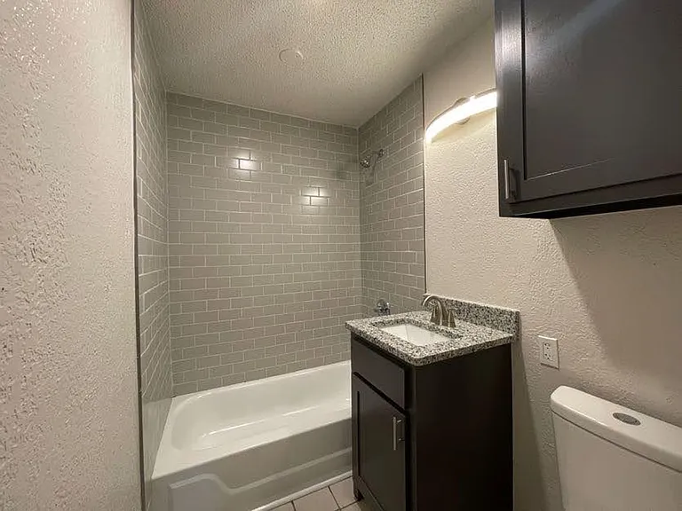1005 N 19th St — Photo 17