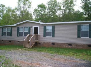 199 Casey Ln, Ararat, NC 27007