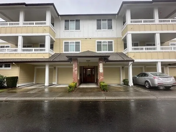 23943 NE 115th Lane #204, Redmond, WA 98053
