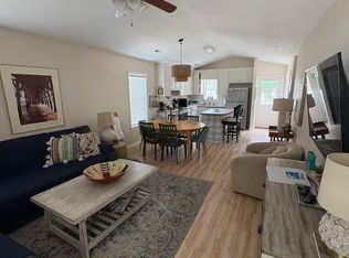 104 NE 32nd St, Oak Island, NC 28465