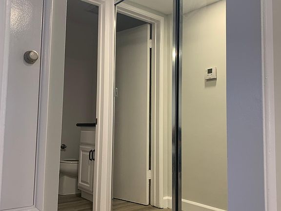 3rd image of 442 S Rexford Dr APT 205